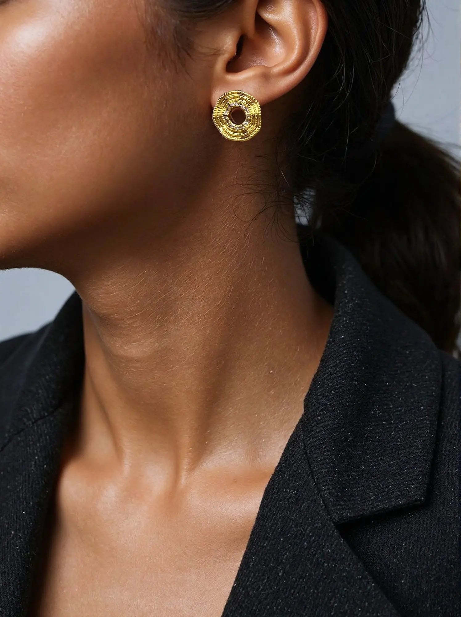 Opal Earring Studs: 18K Gold-Plated Brass with Three-Dimensional Circles and Zirconia Details All-Glows