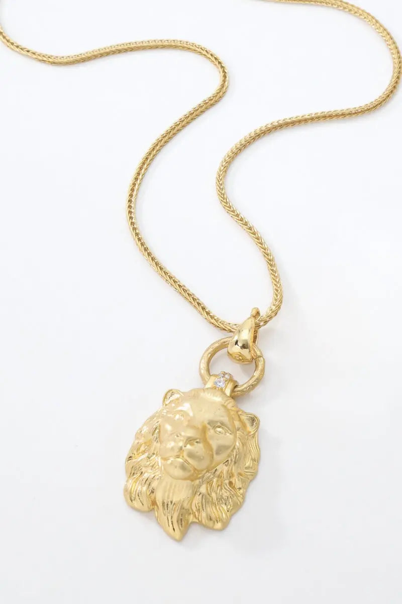 Safari Collection – Fierce Lion Head Necklace – 18K Gold-Plated Brass Foxtail Chain Pendant All-Glows