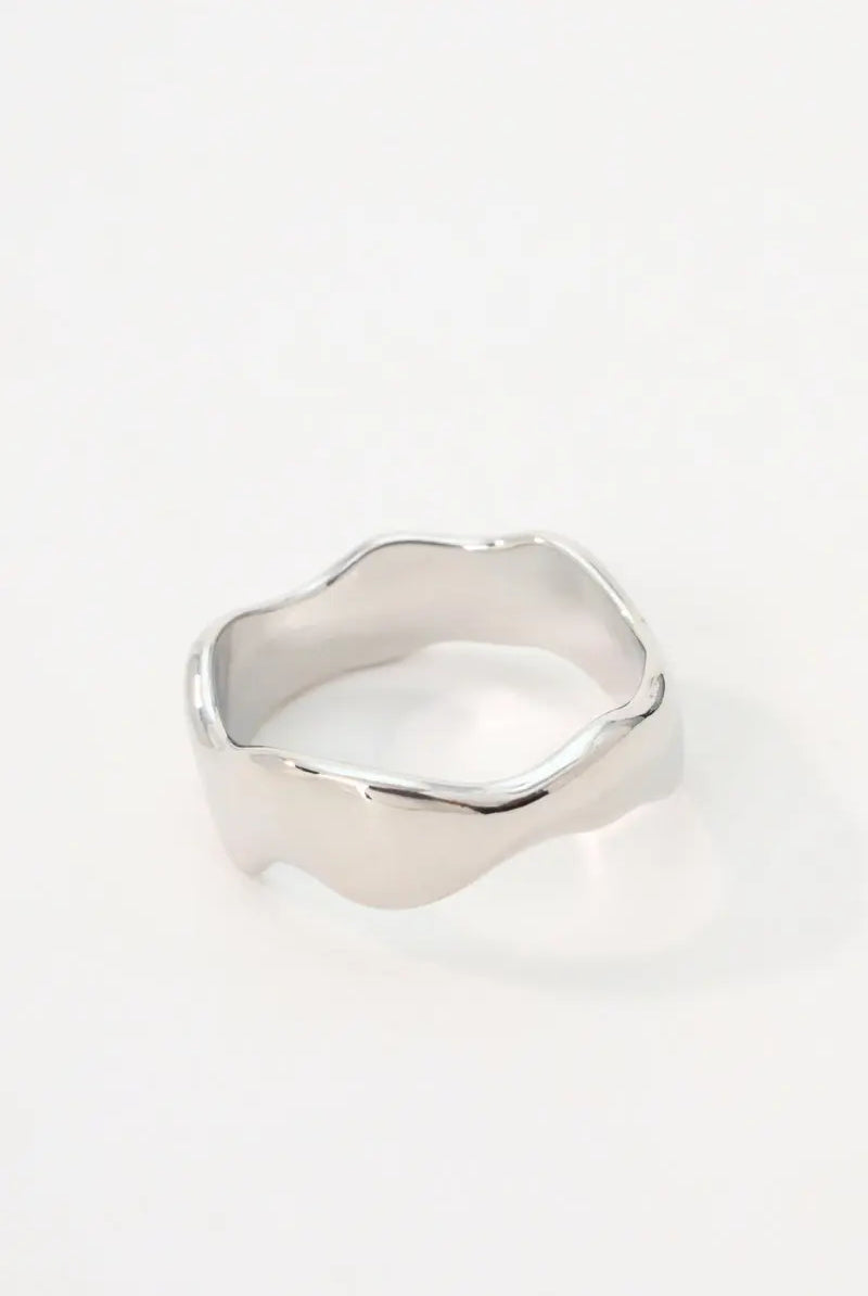 Silhouette Ring: 18K Gold-Plated Brass Irregular Wave Design All-Glows