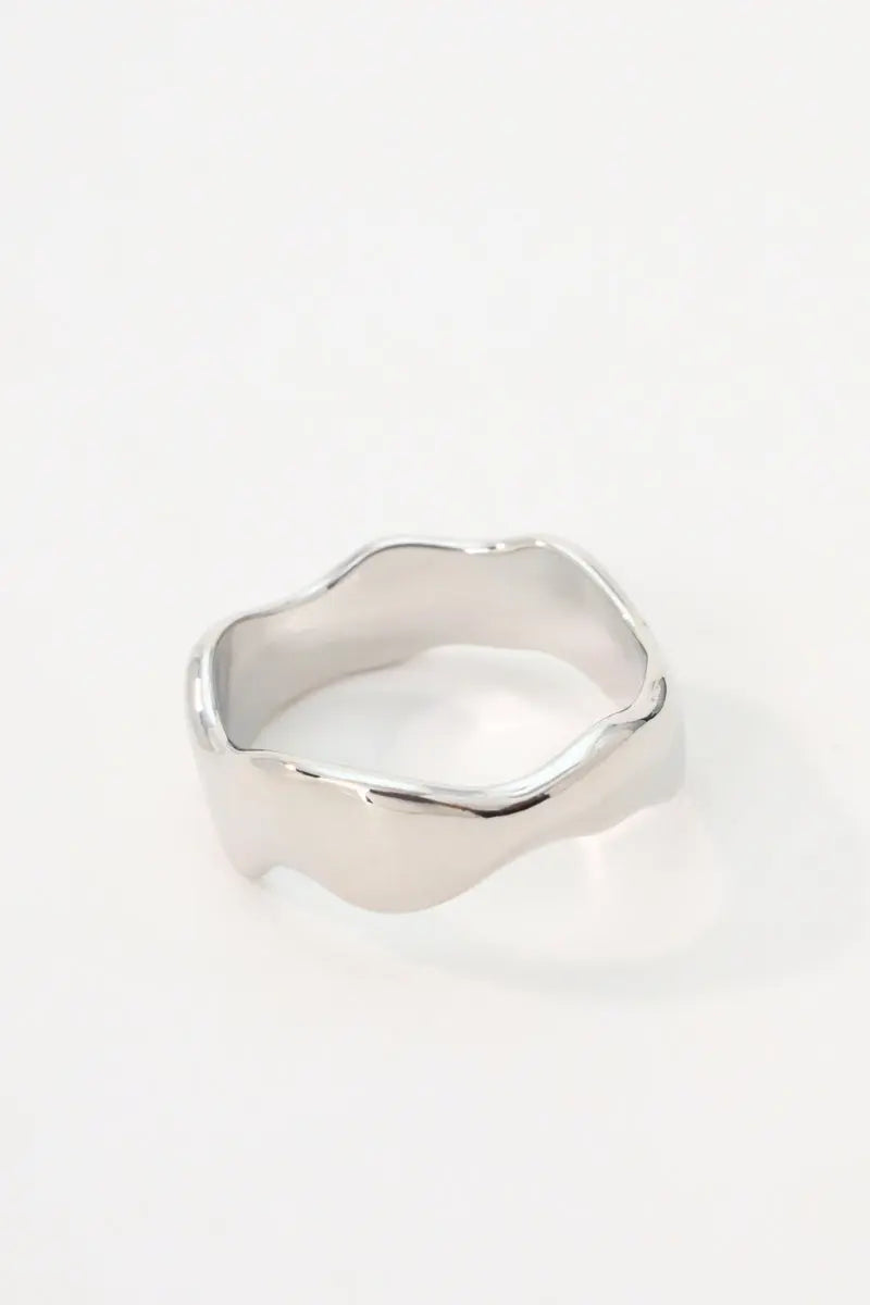 Silhouette Ring: 18K Gold-Plated Brass Irregular Wave Design All-Glows