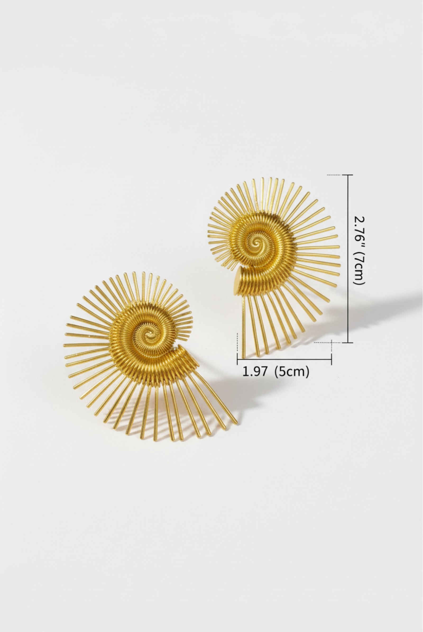 Size drawing of 19g golden nautilus spiral earrings, architectural Fibonacci geometric jewelry.