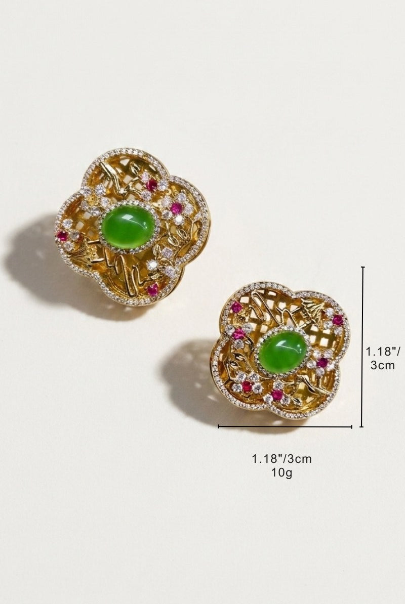 Size reference for green crystal quatrefoil stud earrings showing visible dimensions