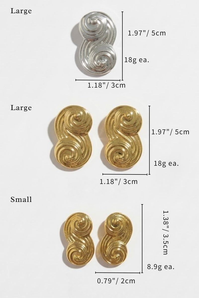Visual comparison of Seraphina jewelry sizes: showing small (1.38") vs large (1.97") earrings in gold and silver finishes.