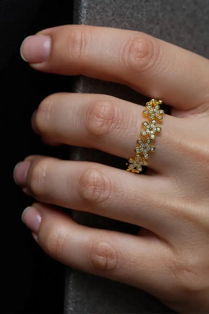 Daisy ring 