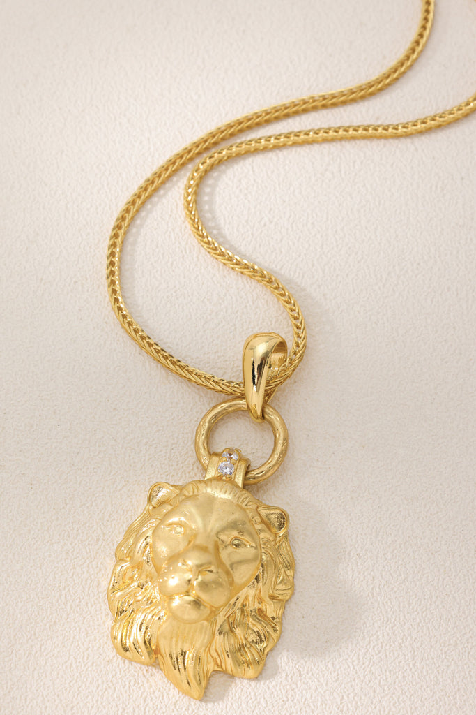 Safari Collection – Fierce Lion Head Necklace – 18K Gold-Plated Brass Foxtail Chain Pendant All-Glows