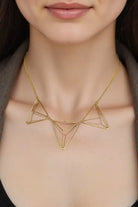 Zinnia Necklace in Gold – Minimalist Floral-Inspired Design