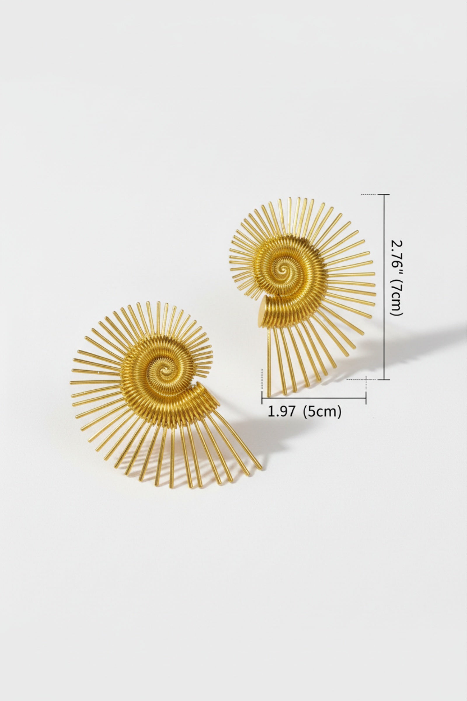 Size drawing of 19g golden nautilus spiral earrings, architectural Fibonacci geometric jewelry.